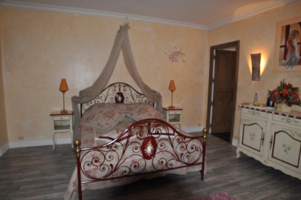 Domaine Le Bourdet Villa Saint-Sauveur-de-Cruzieres Room photo